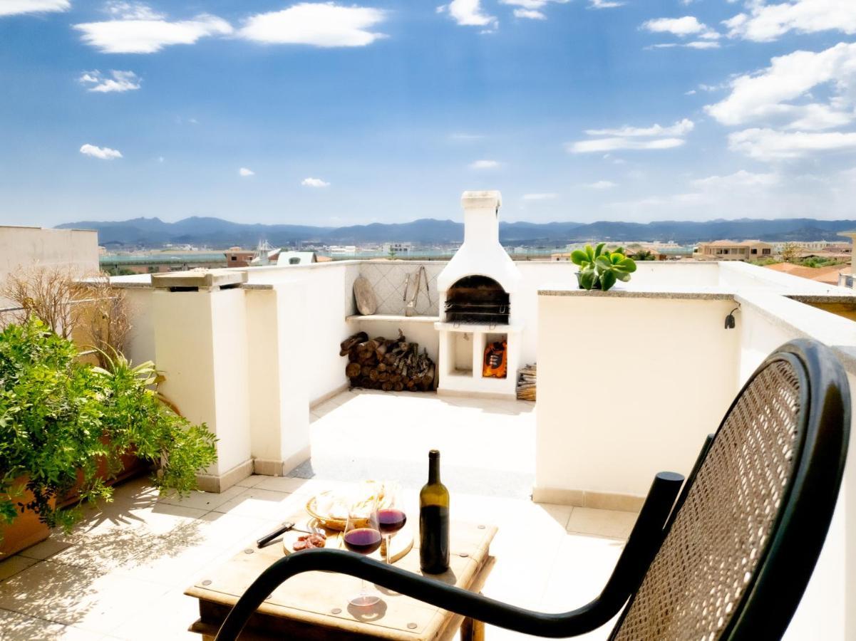 Penthouse Attico Pop - Pms Casevacanze Όλμπια Εξωτερικό φωτογραφία
